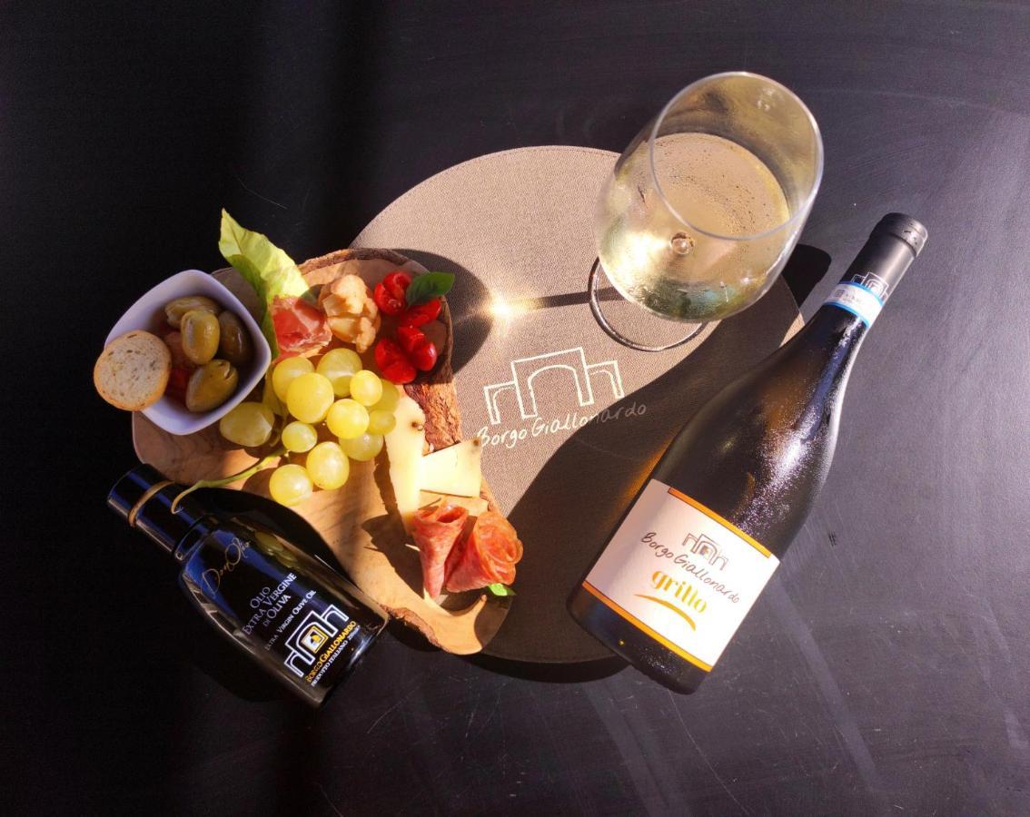 Borgo Giallonardo Wine Relais Realmonte Ngoại thất bức ảnh