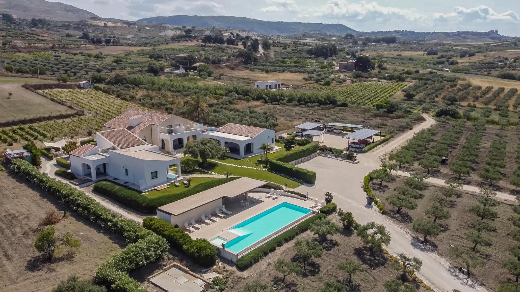 Borgo Giallonardo Wine Relais Realmonte Ngoại thất bức ảnh