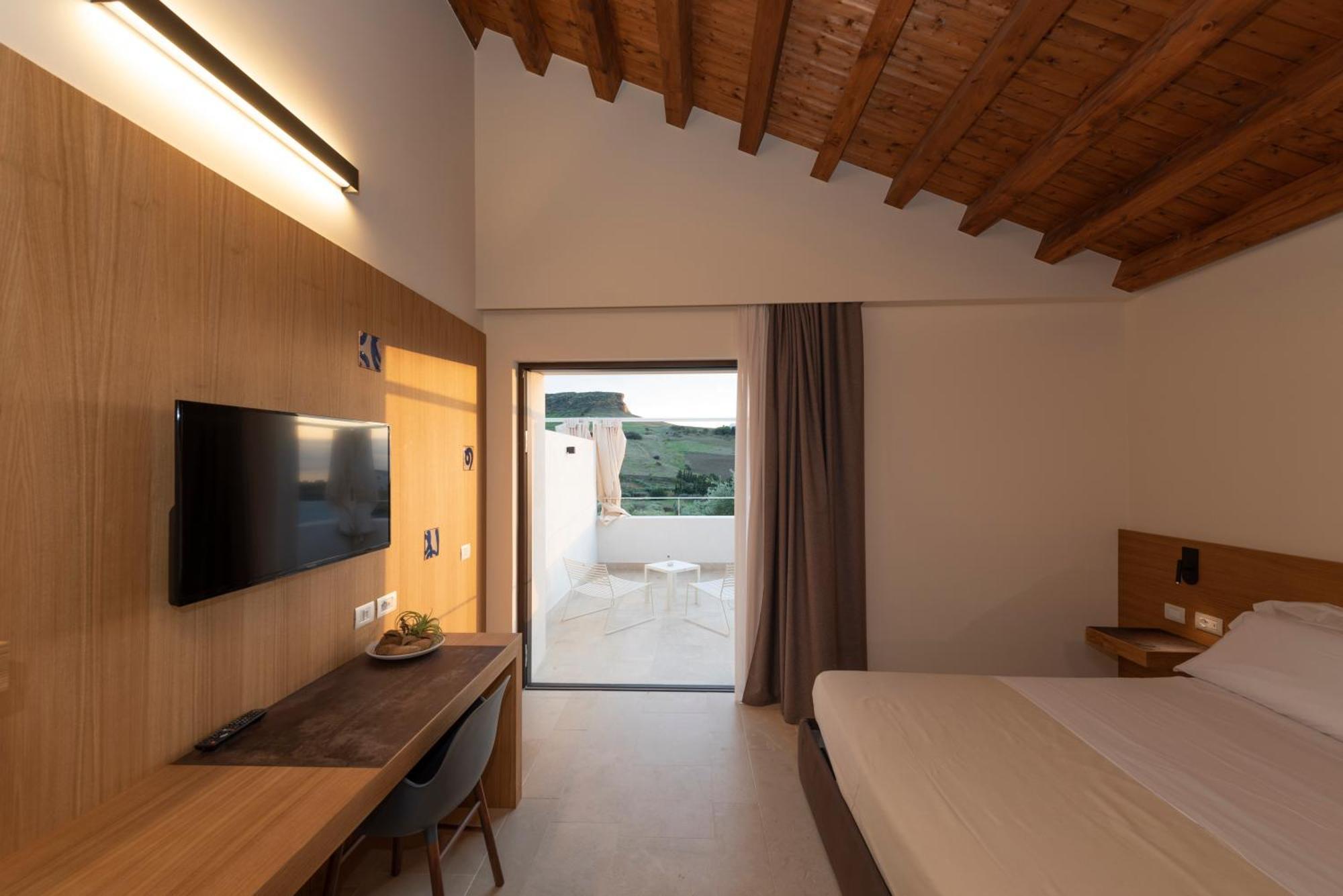 Borgo Giallonardo Wine Relais Realmonte Ngoại thất bức ảnh