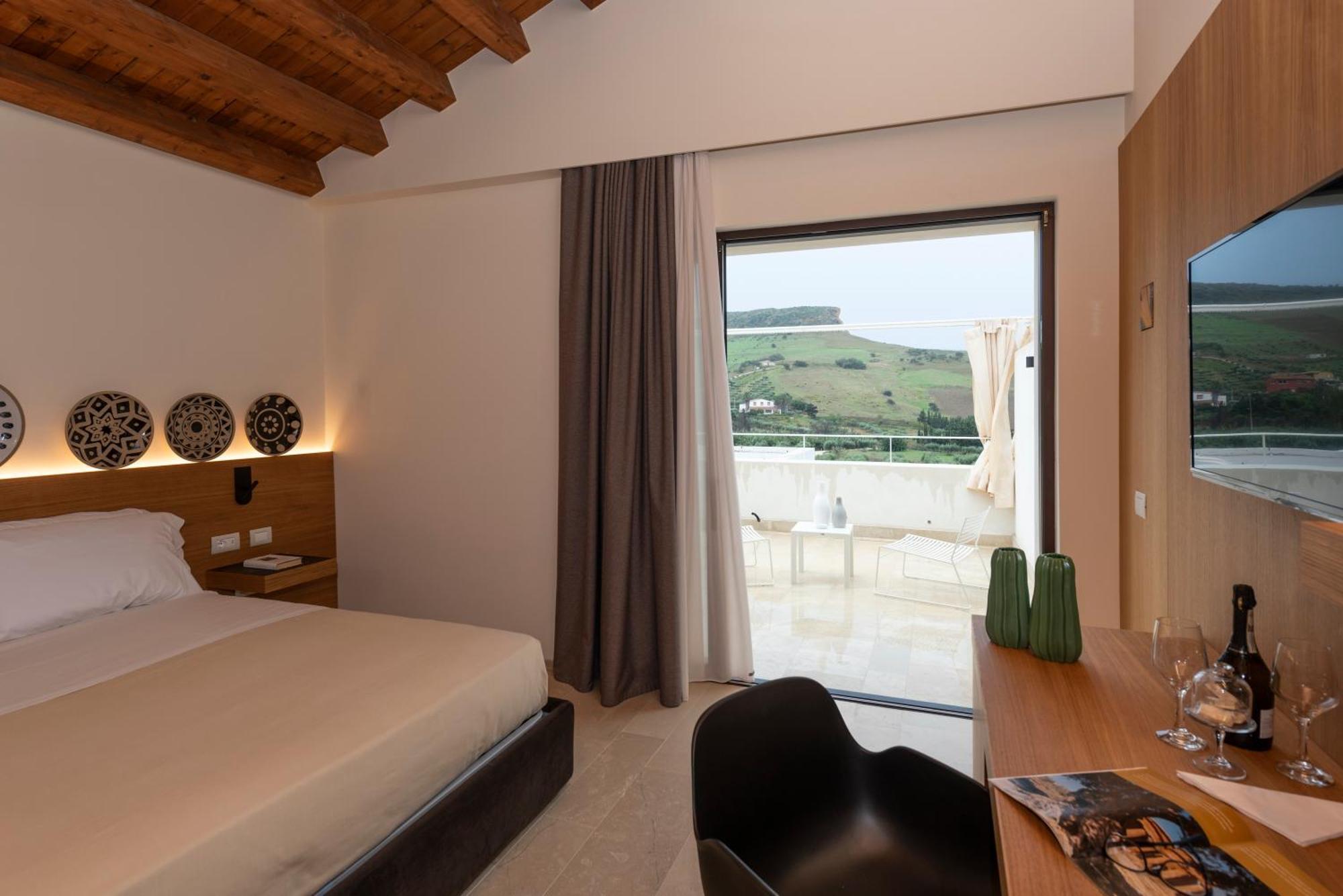 Borgo Giallonardo Wine Relais Realmonte Ngoại thất bức ảnh