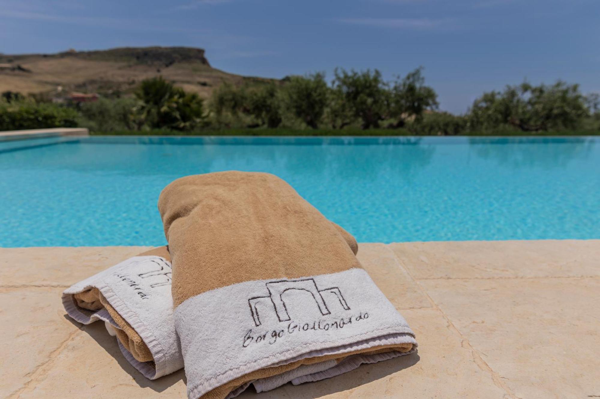 Borgo Giallonardo Wine Relais Realmonte Ngoại thất bức ảnh