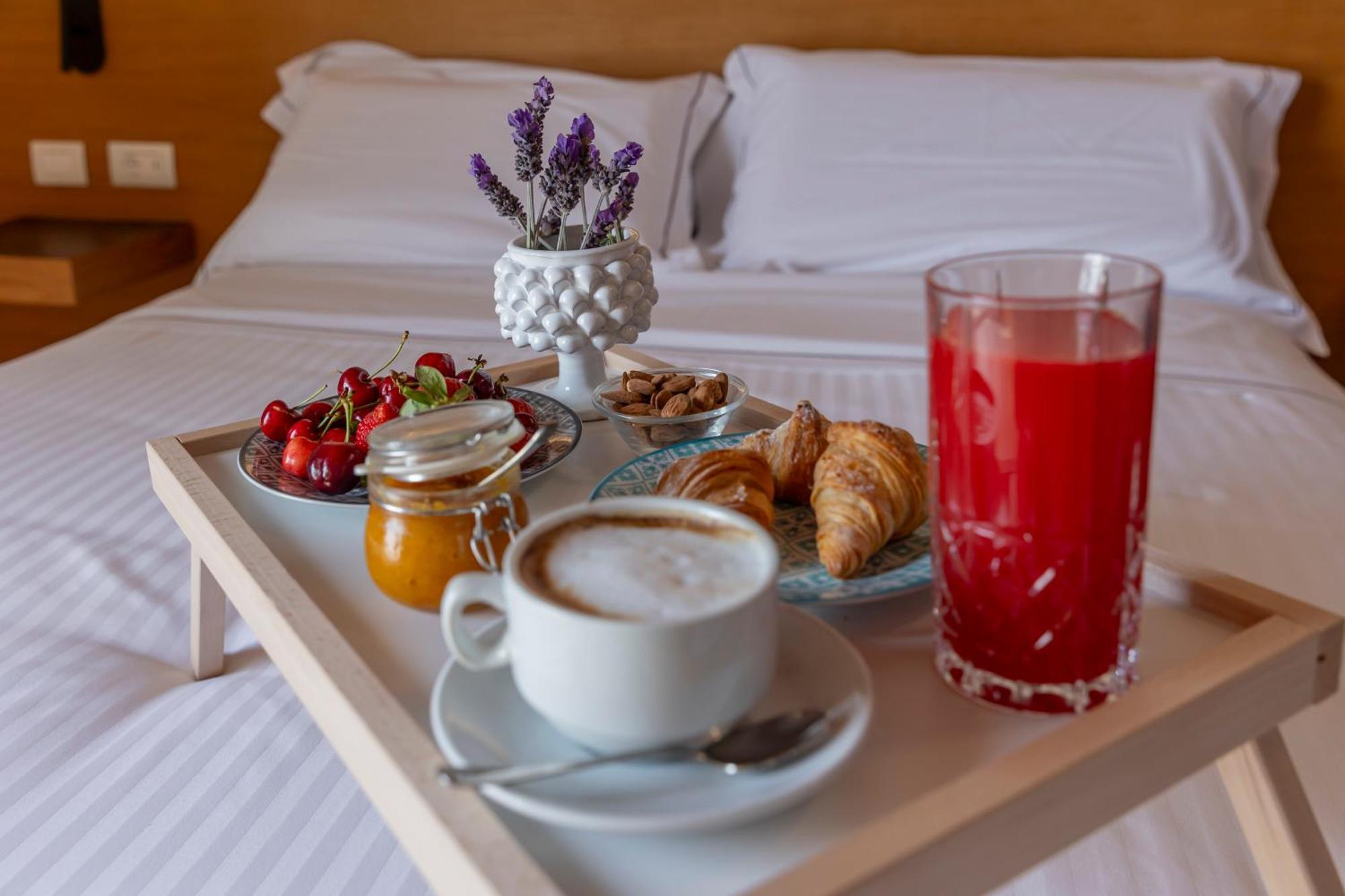 Borgo Giallonardo Wine Relais Realmonte Ngoại thất bức ảnh