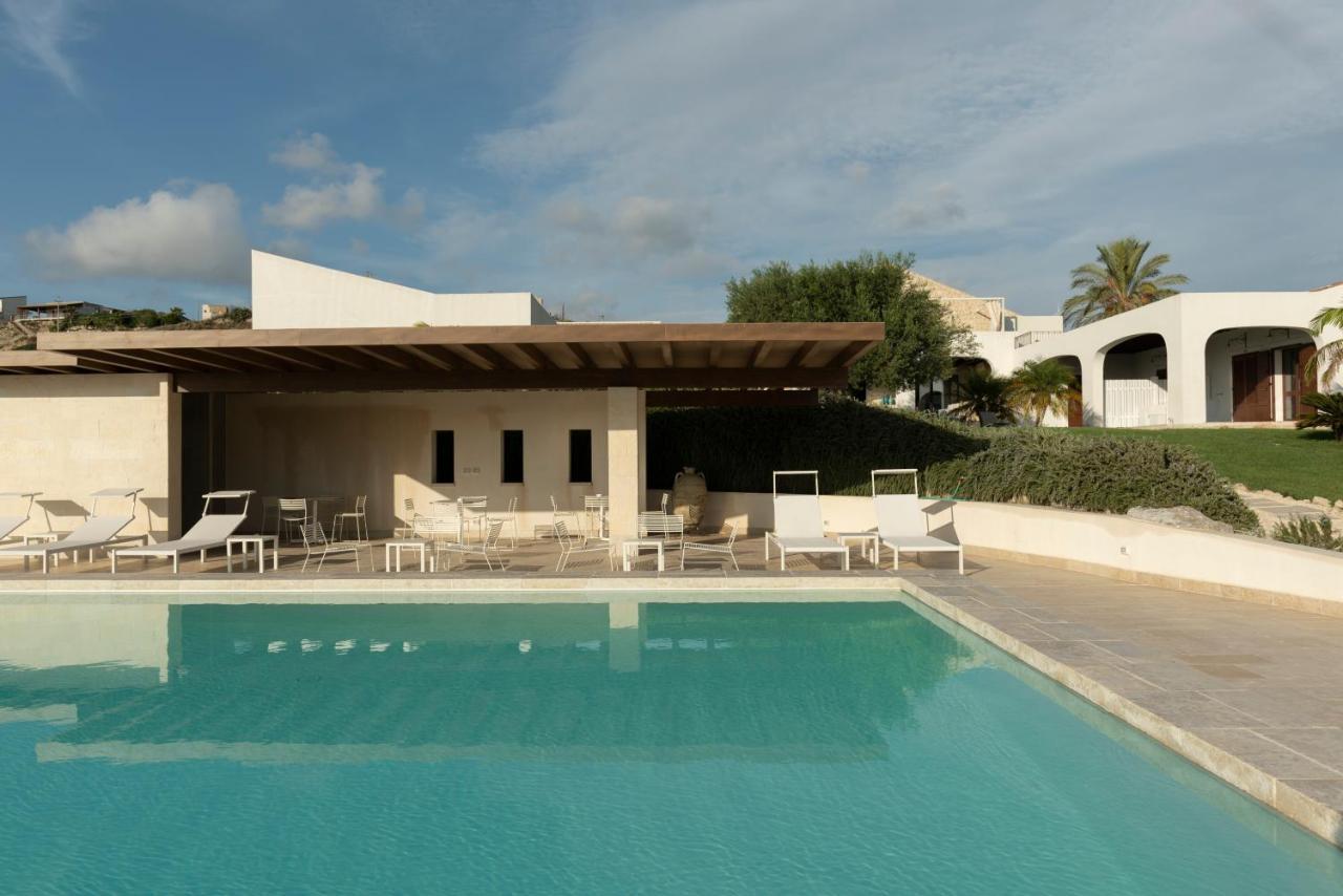 Borgo Giallonardo Wine Relais Realmonte Ngoại thất bức ảnh