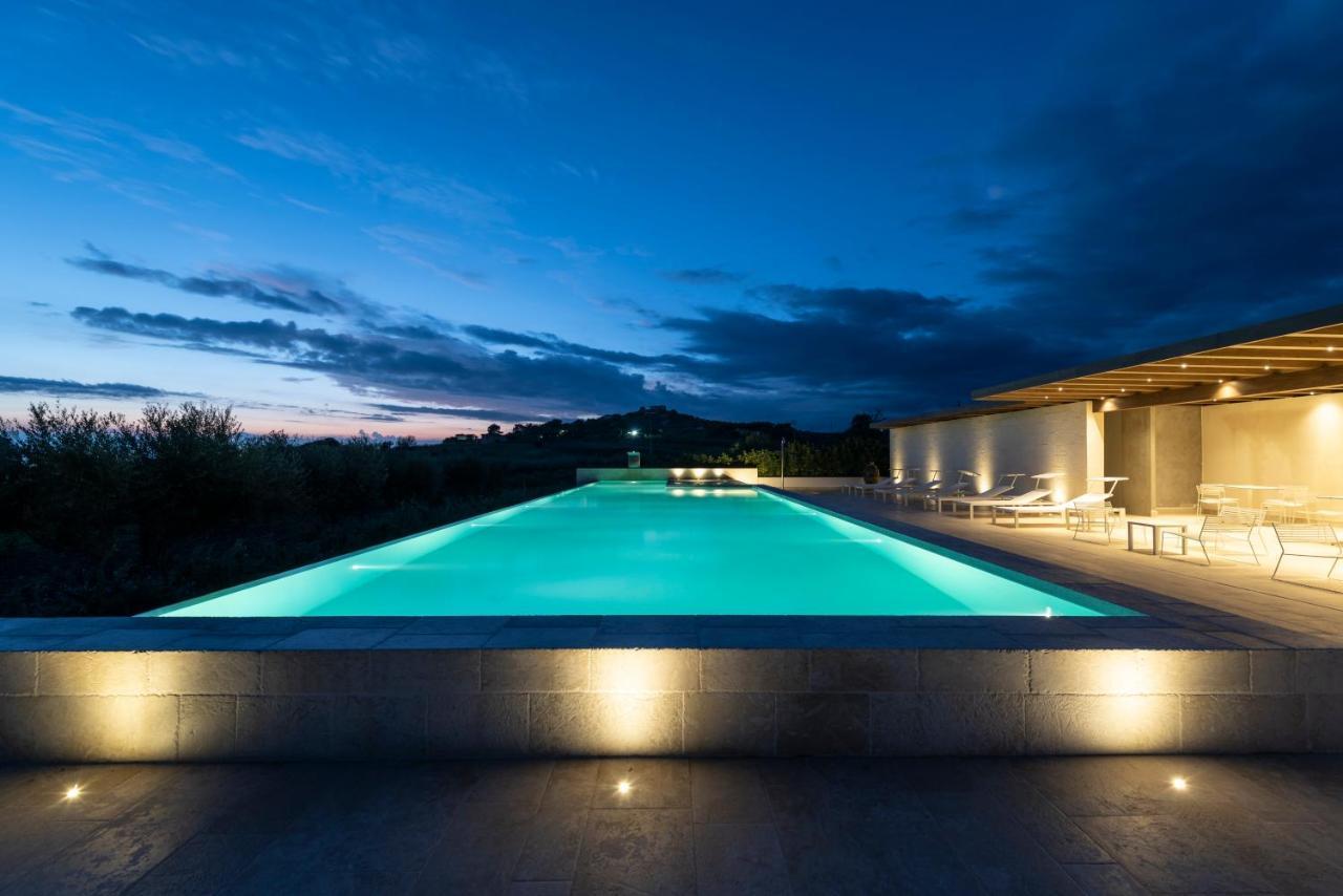 Borgo Giallonardo Wine Relais Realmonte Ngoại thất bức ảnh